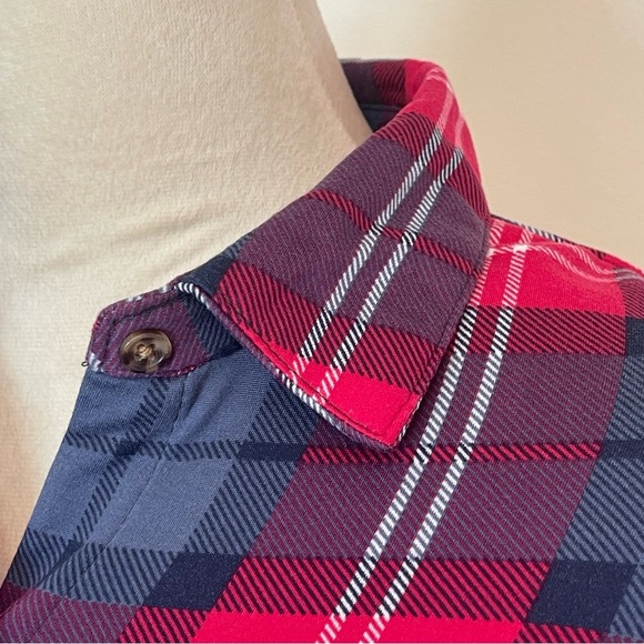 Rue 21 NWT Red Navy Plaid Button Down Shirt. Women's size XS. - Picture 6 of 12